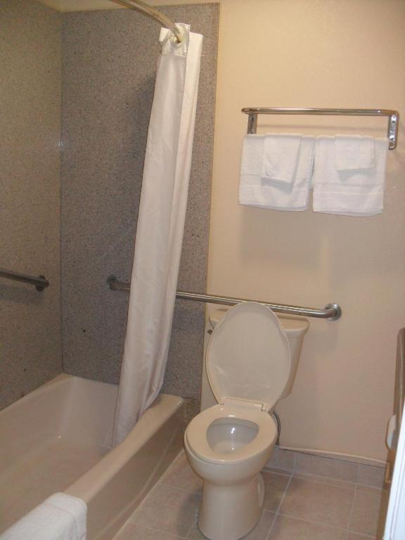 Newport News Inn חדר תמונה